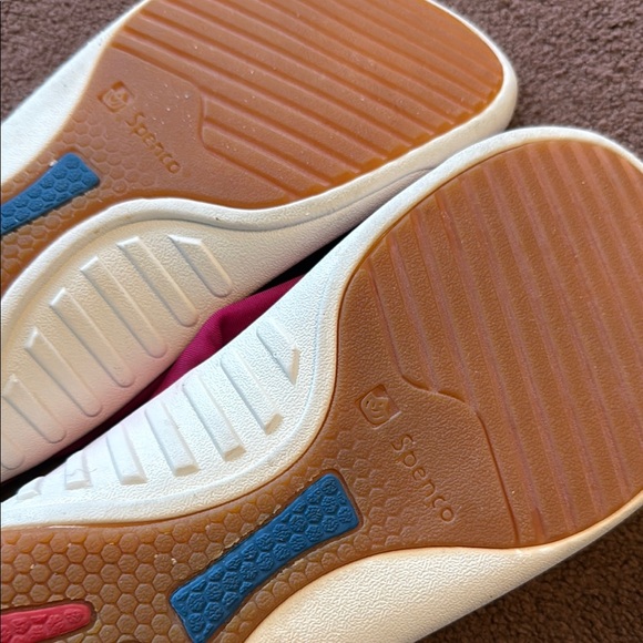 Spenco Women’s Cushioned Sandals - Picture 4 of 4